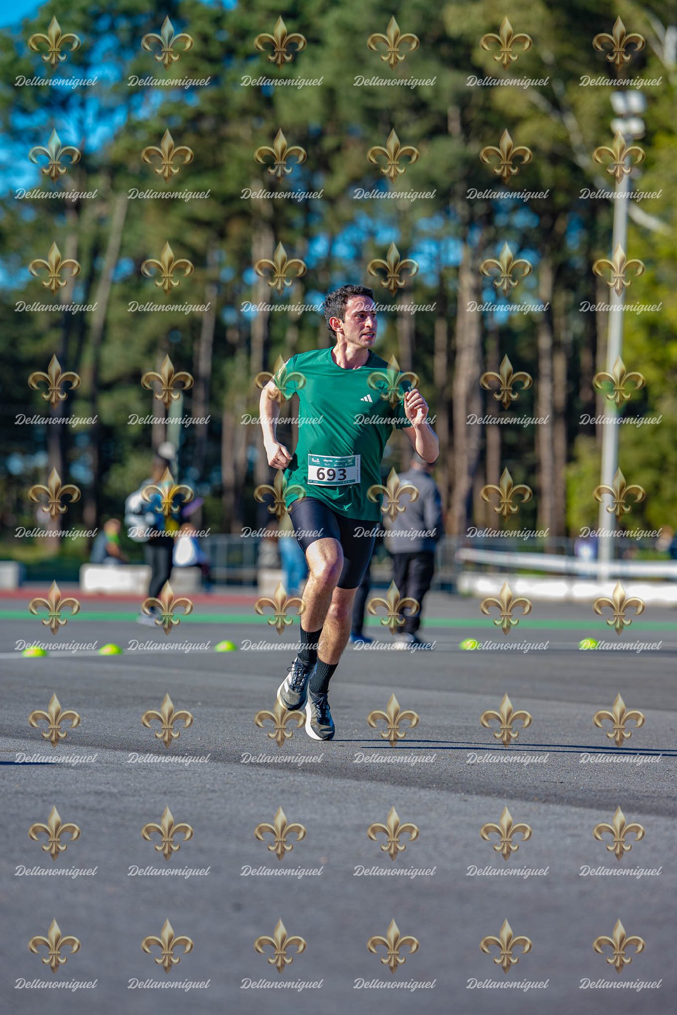 LA VUELTA RUNNING