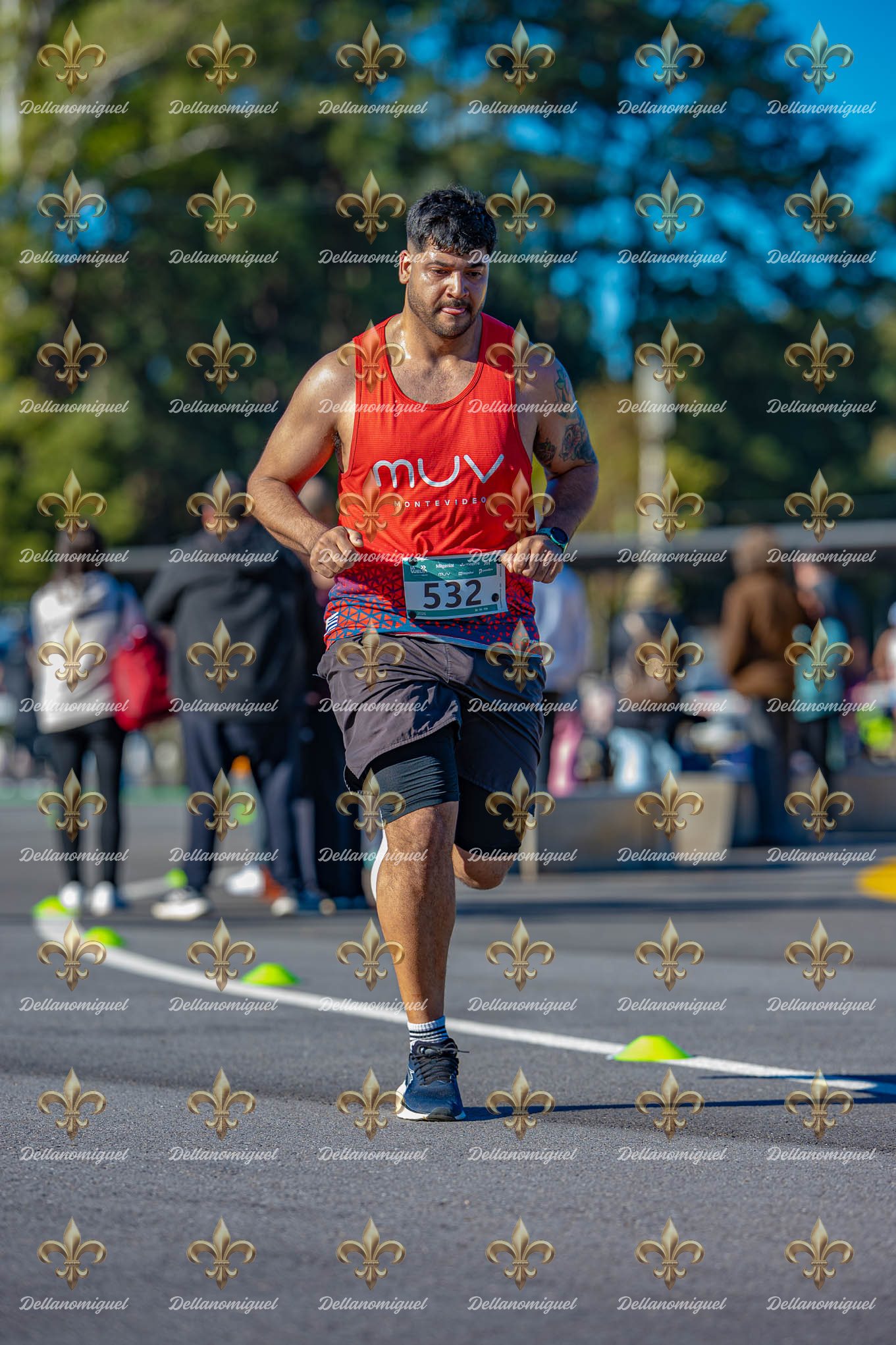 LA VUELTA RUNNING