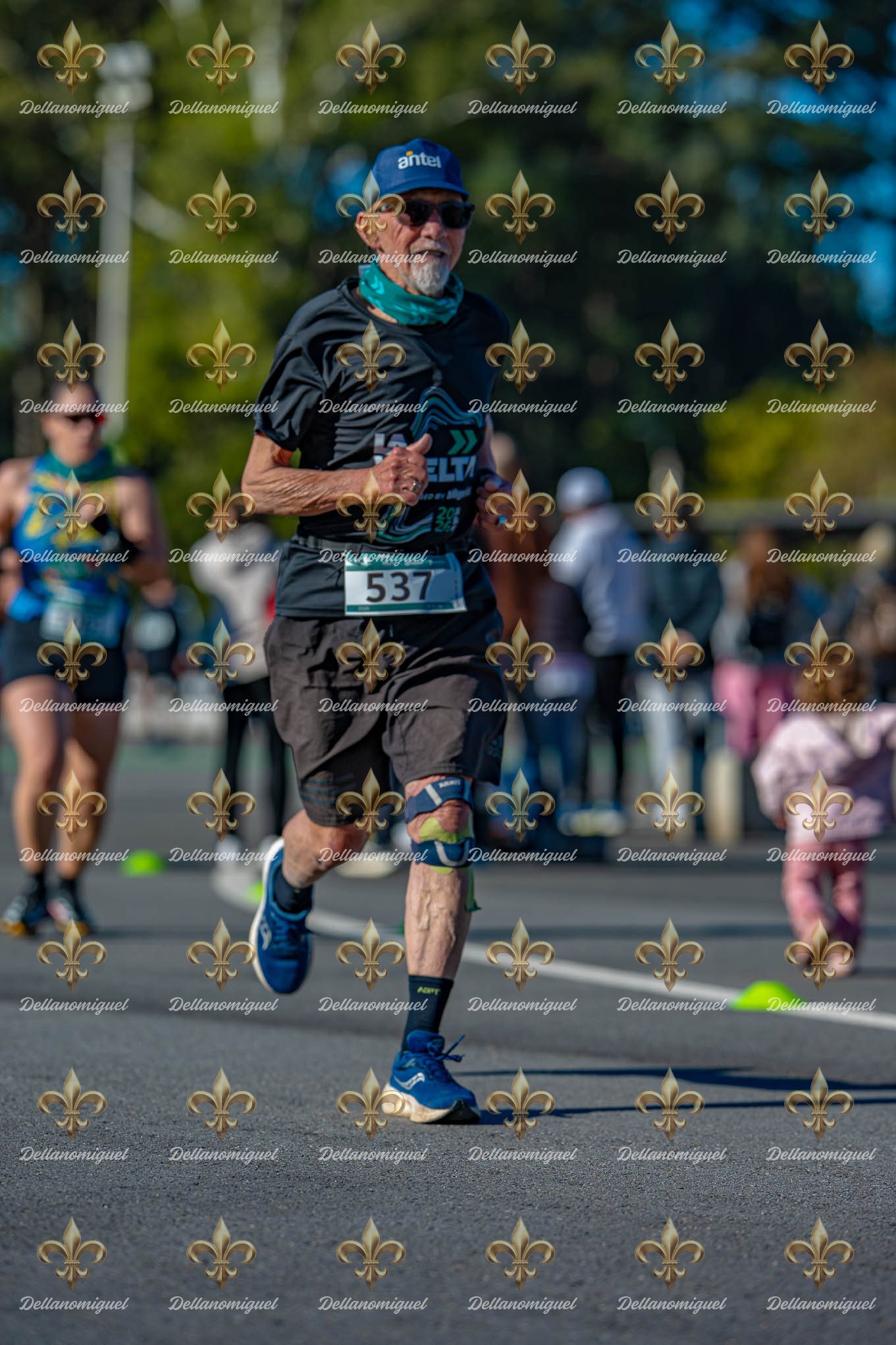 LA VUELTA RUNNING