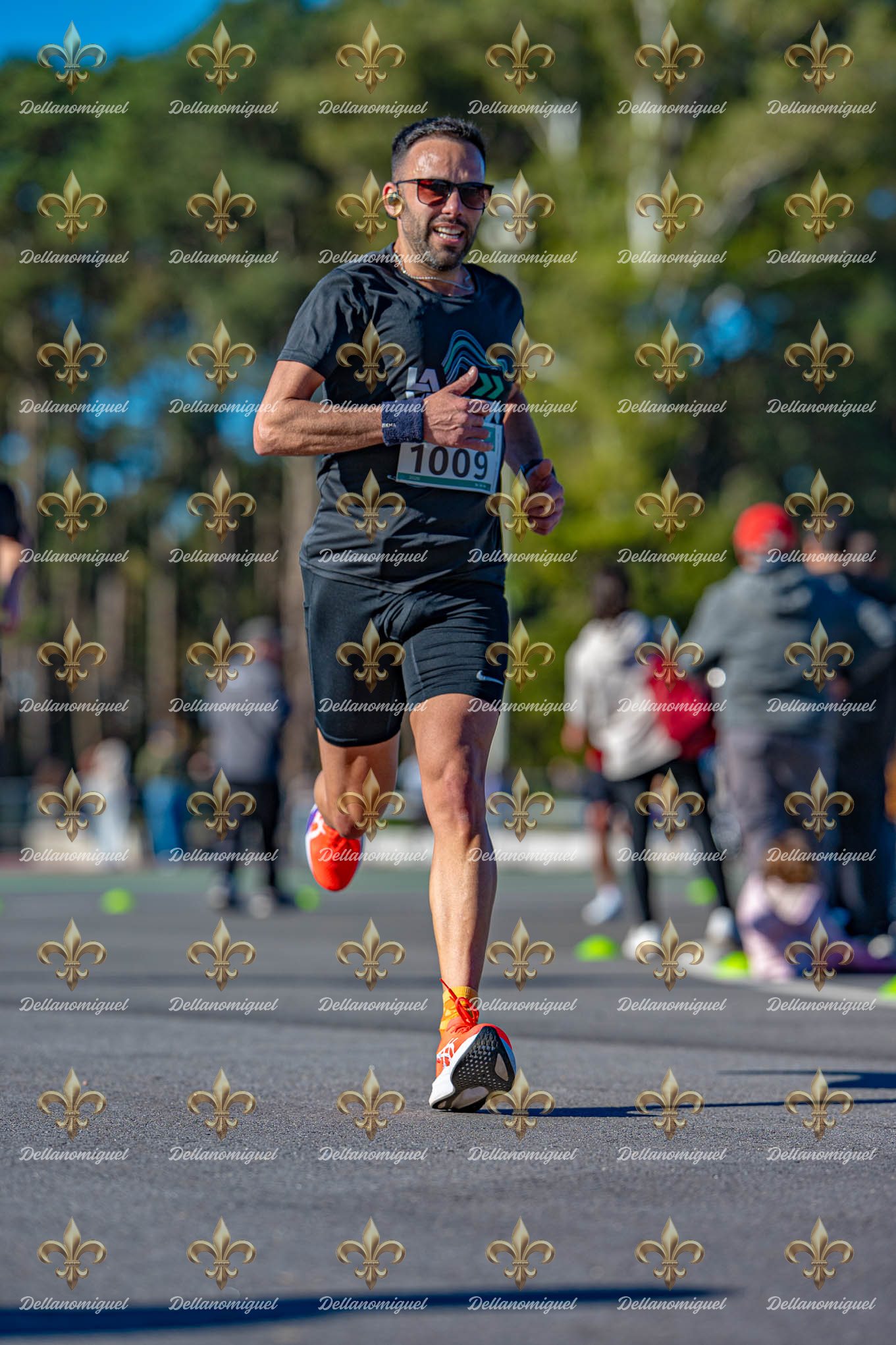 LA VUELTA RUNNING