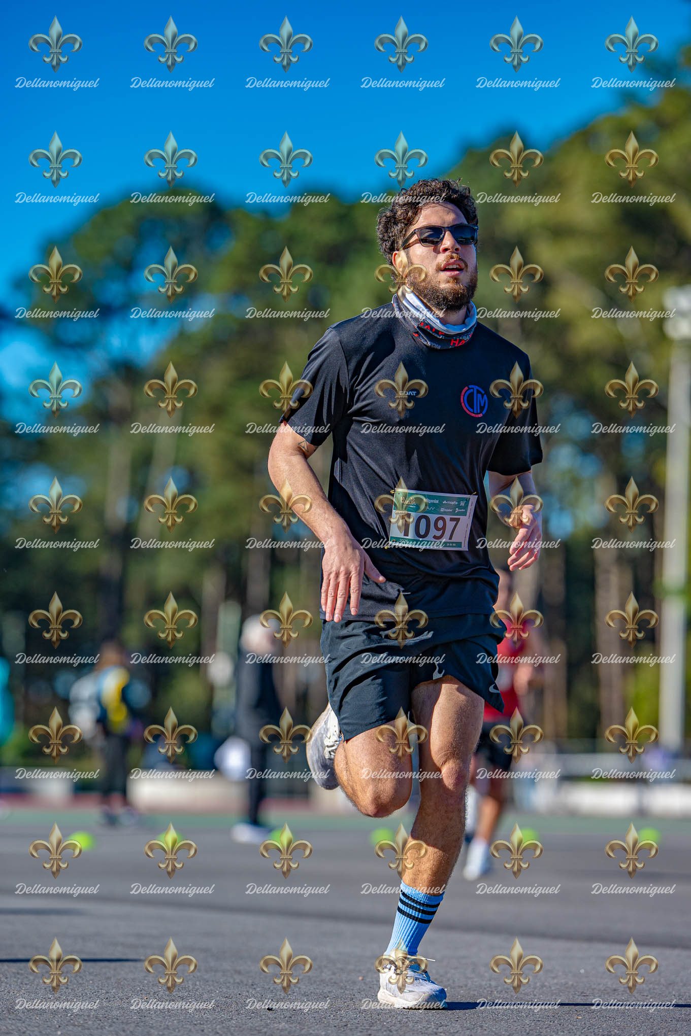 LA VUELTA RUNNING