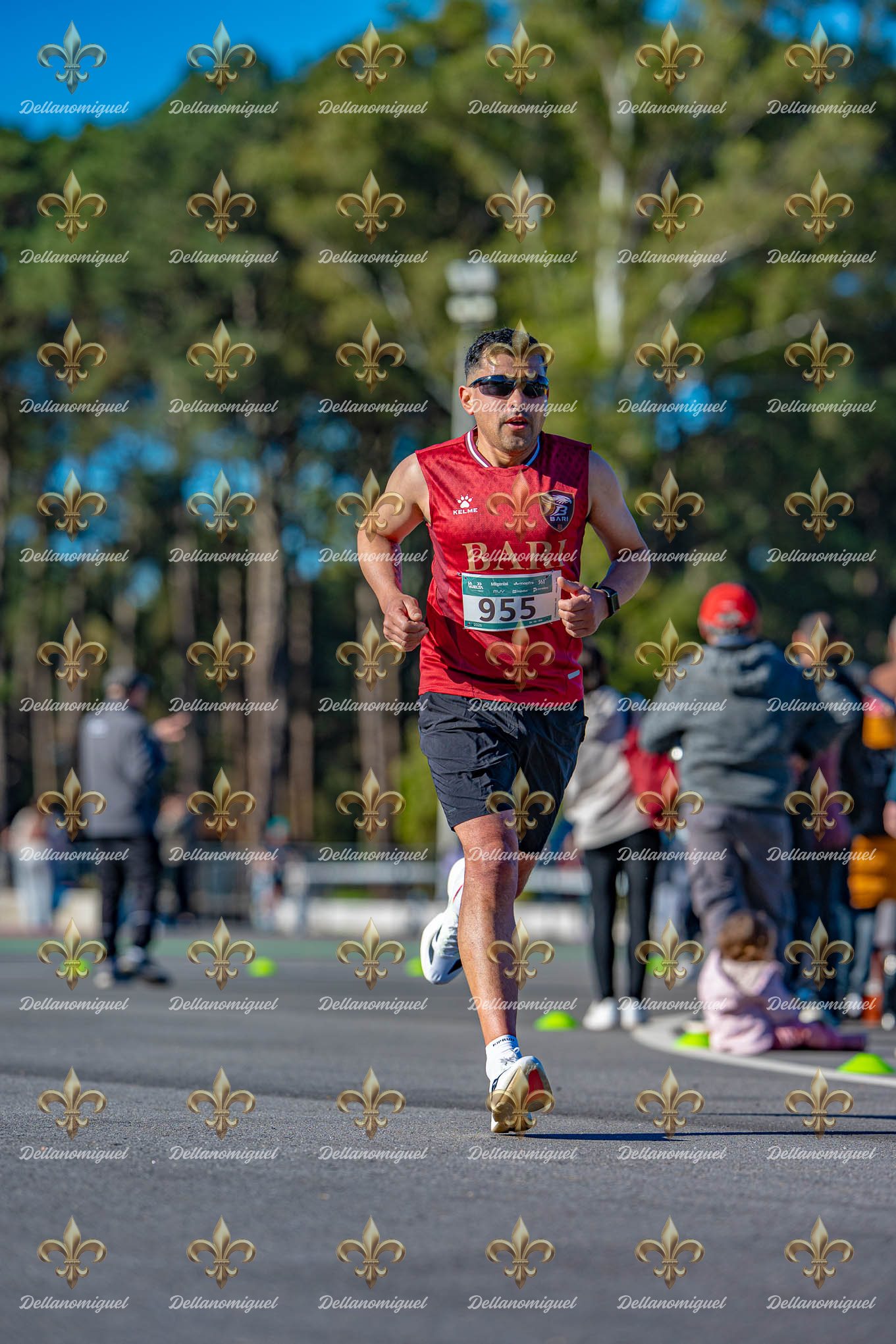 LA VUELTA RUNNING