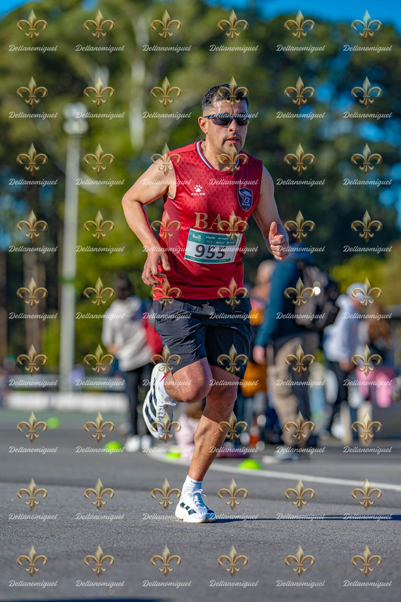 LA VUELTA RUNNING