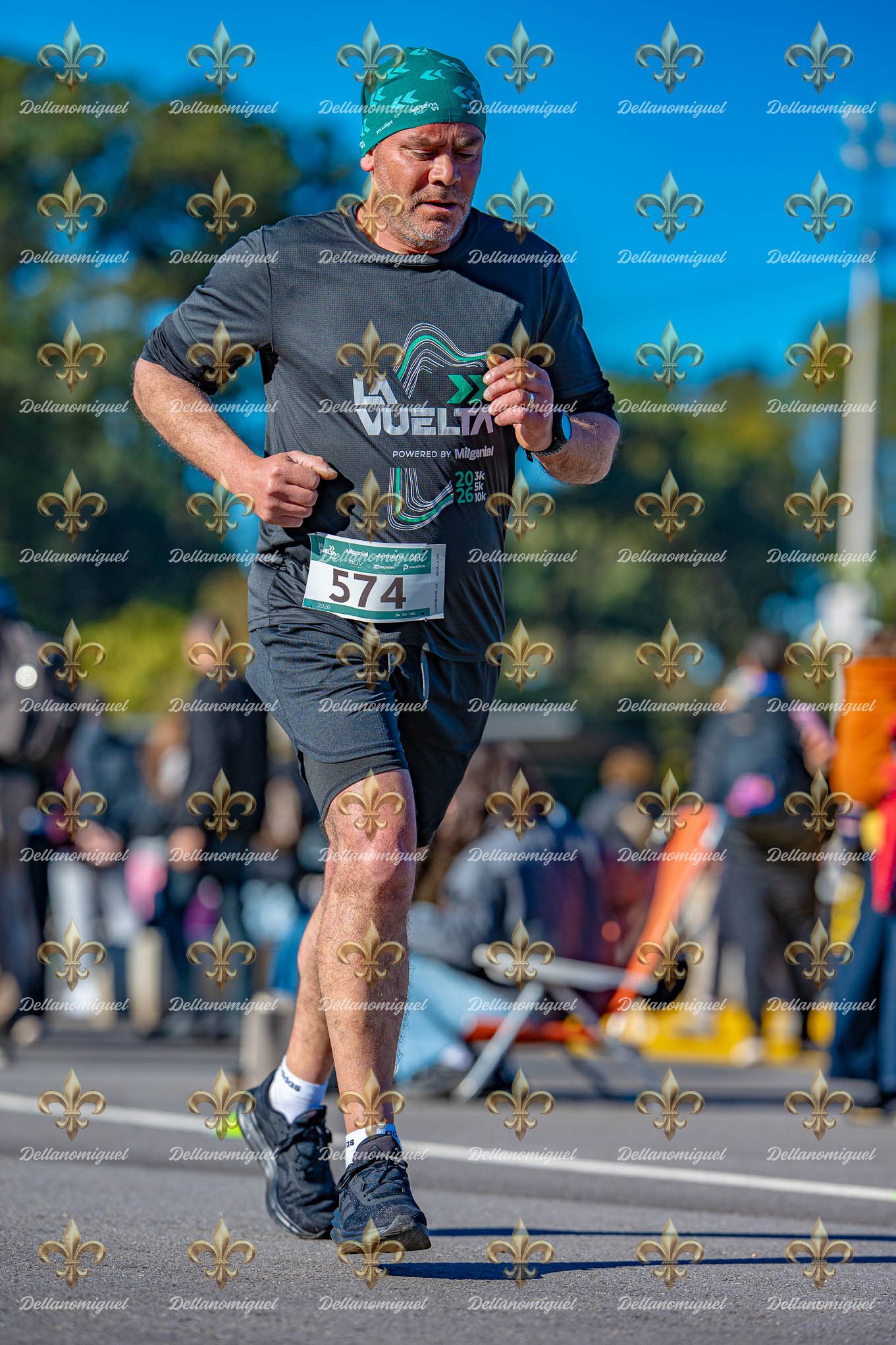 LA VUELTA RUNNING