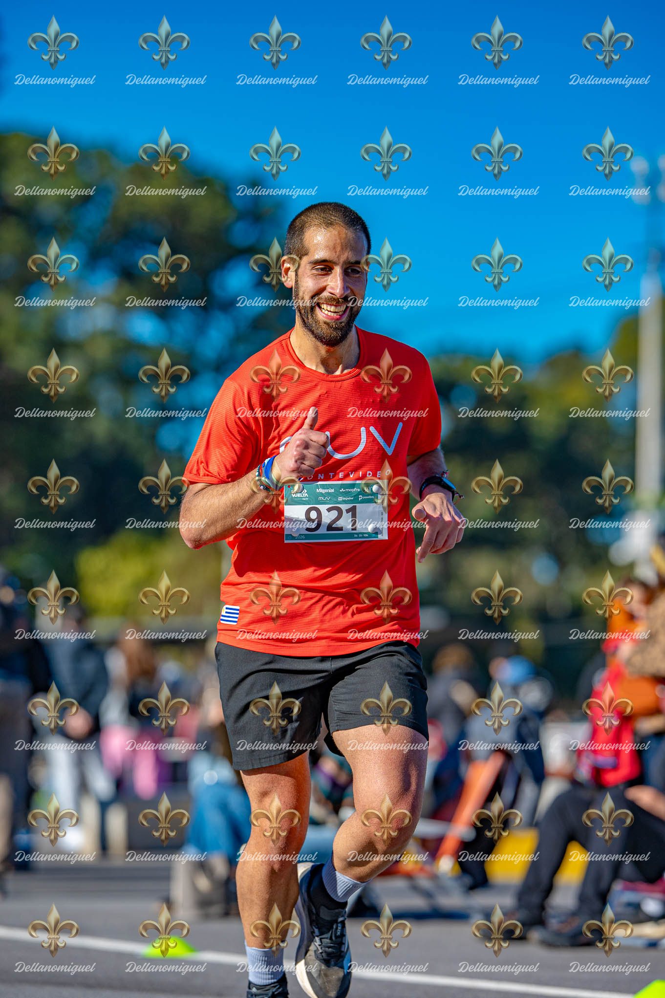 LA VUELTA RUNNING
